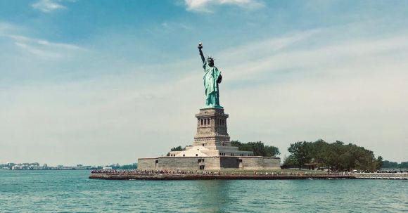 Cultural Landmarks - Photo of Statue of Liberty